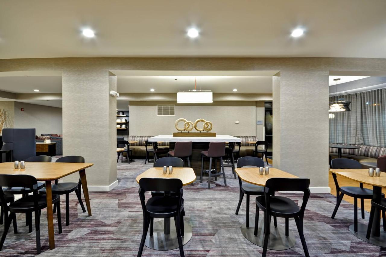 Courtyard By Marriott Jacksonville Airport/ Northeast Exterior foto